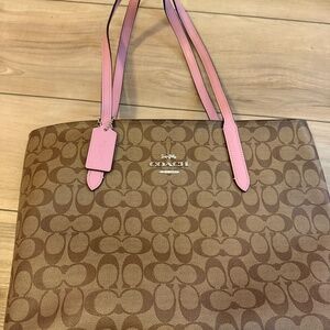 Coach Signature Tote with Pink Trim – Large Shoulder Bag